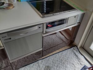 神奈川のキッチン取付け隊　電気オーブンを後付　施工前